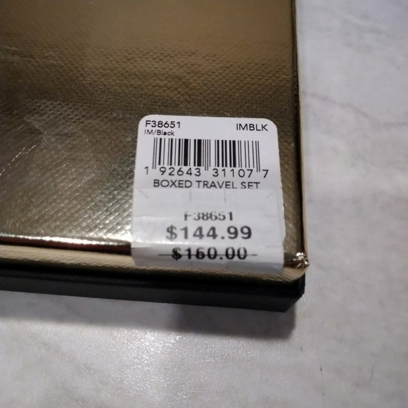 COACH Crossgrain Glitter Travel Set - Picture 7 of 8